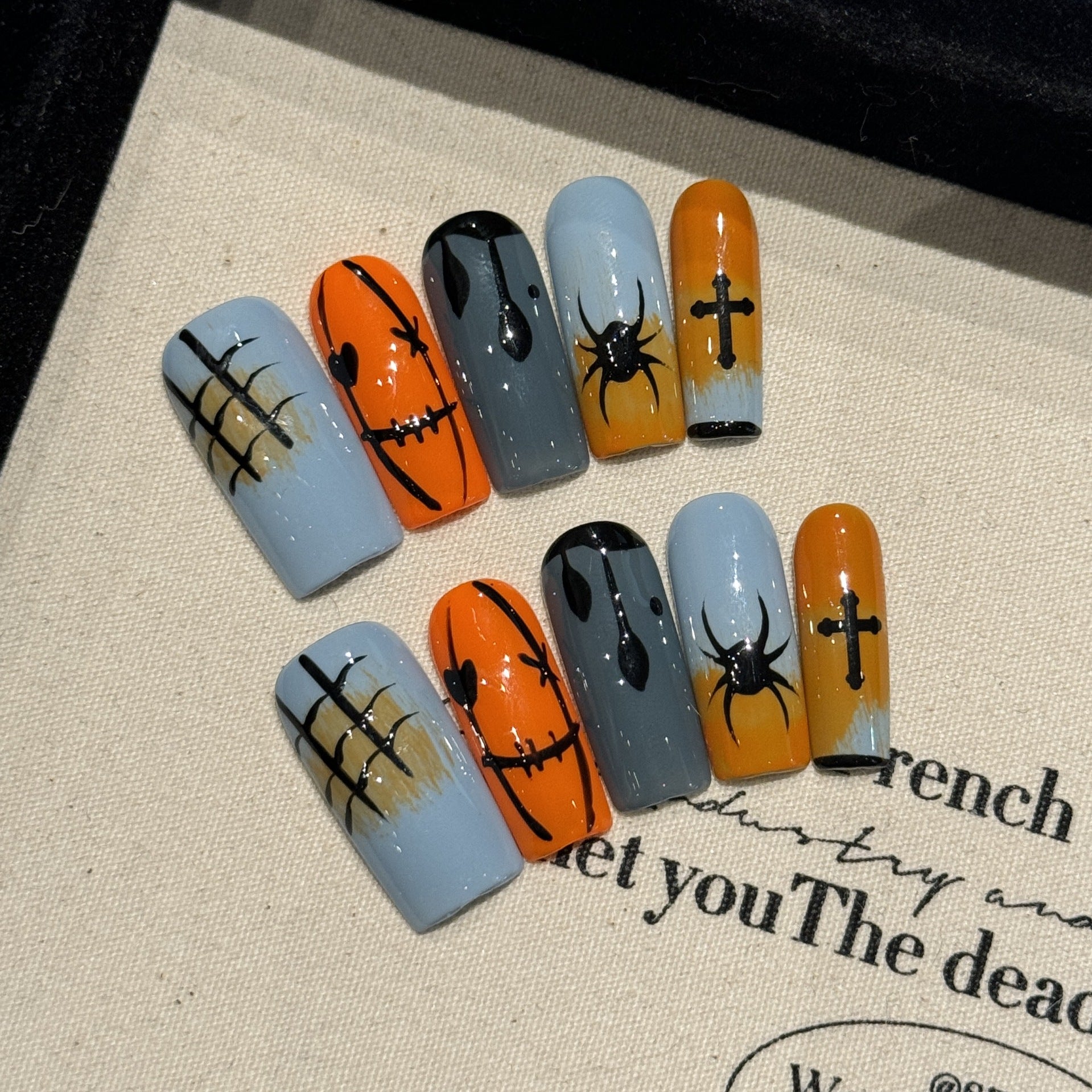 Halloween press-on nails