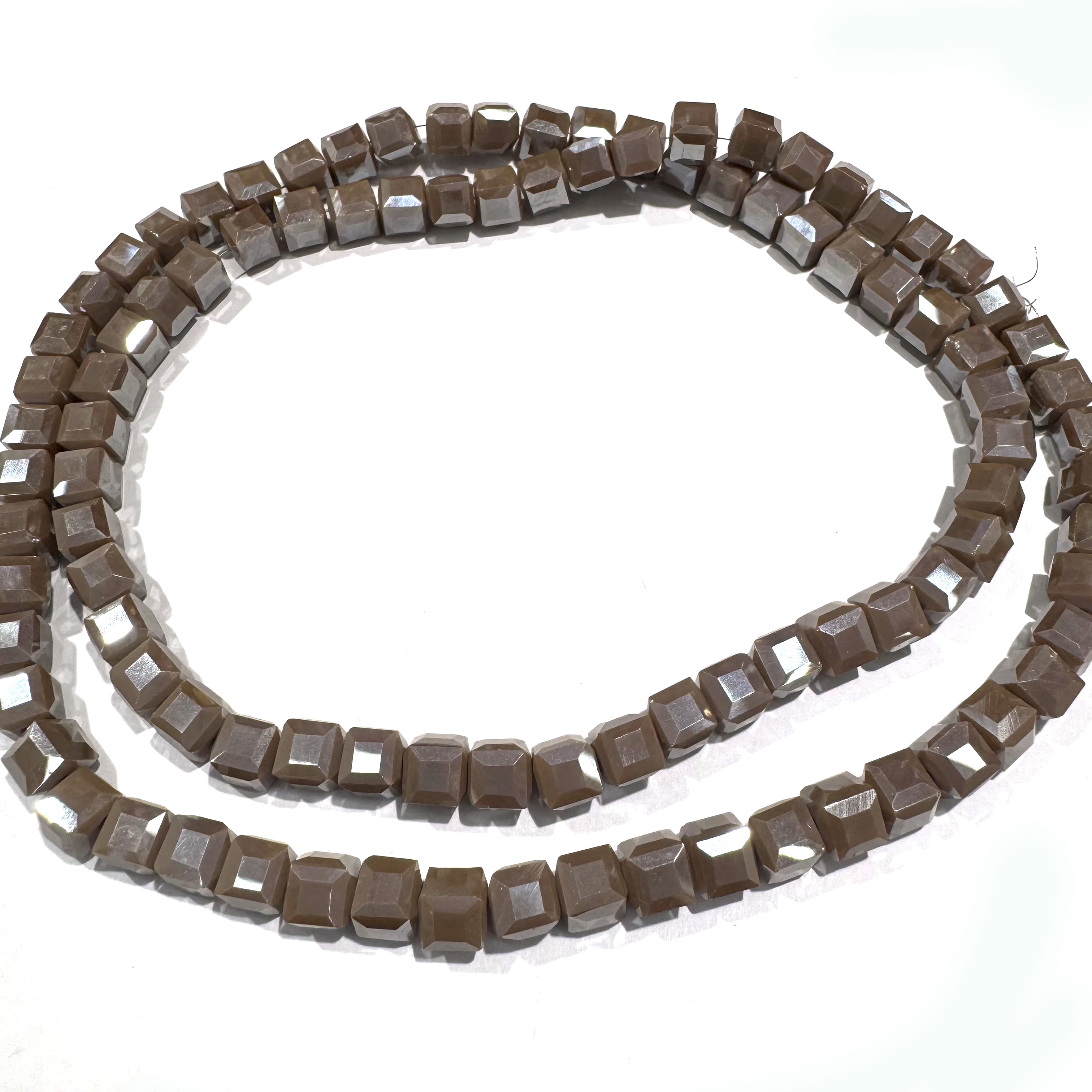Square bead (6mm)