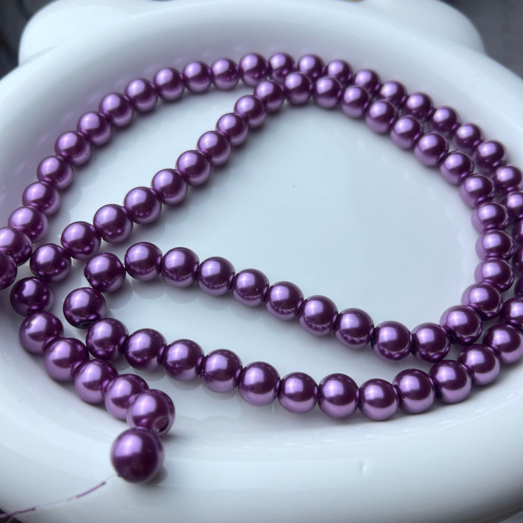 Glass pearl beads