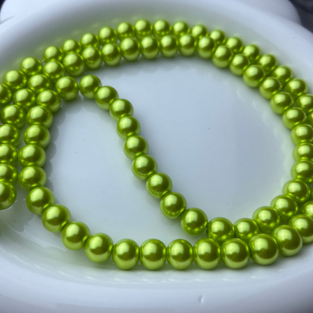 Glass pearl beads