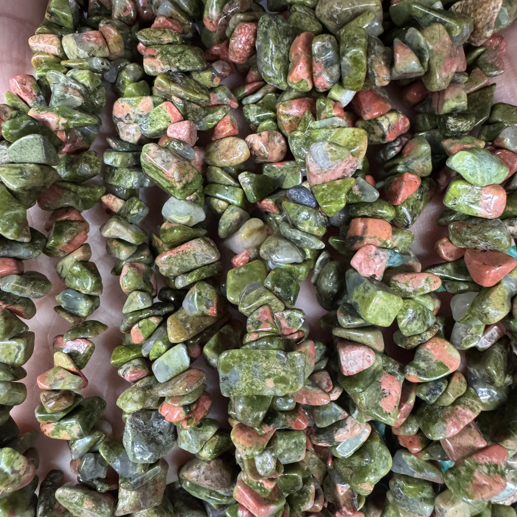 Natural crystal chip beads (irregular shape)