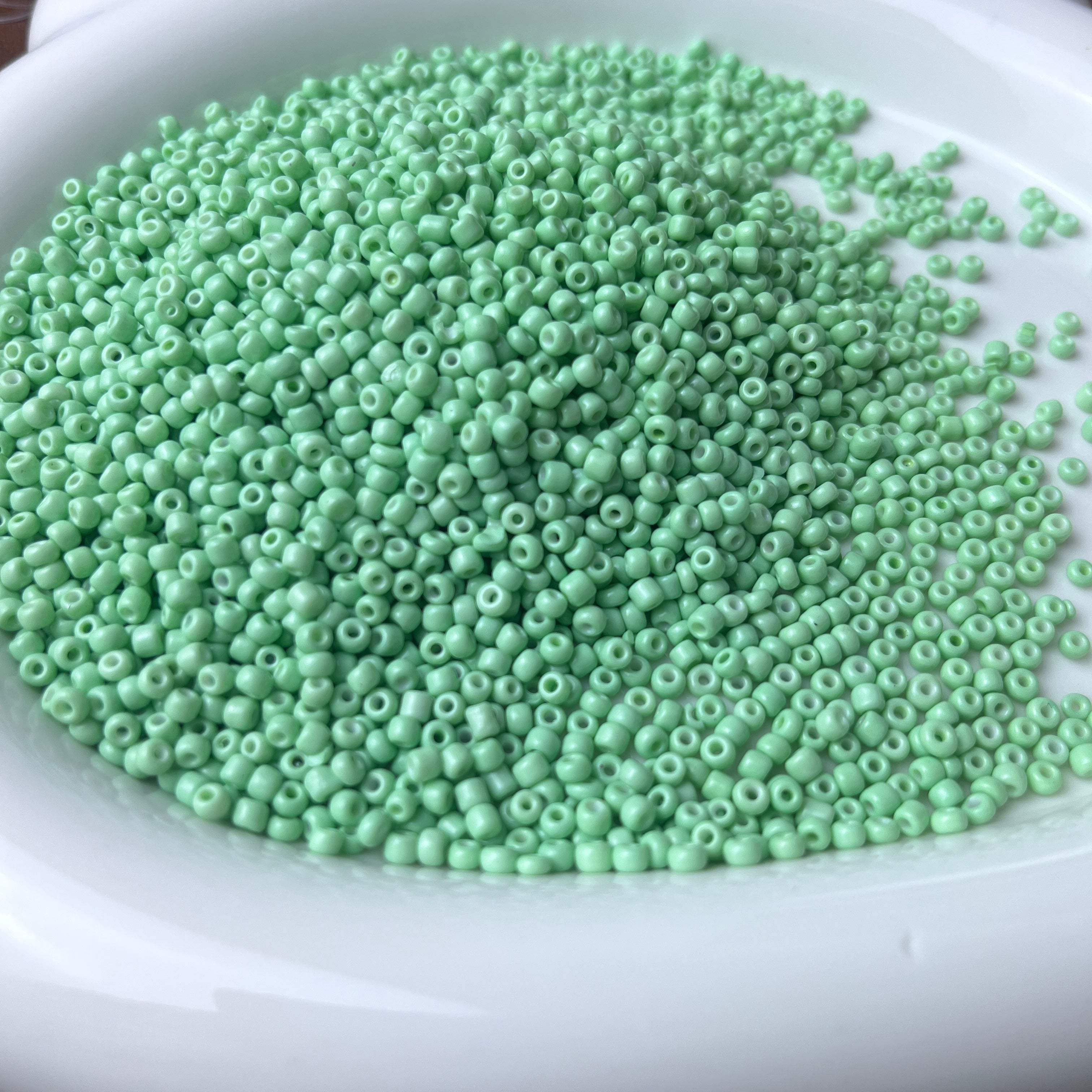 Seed beads (3mm)