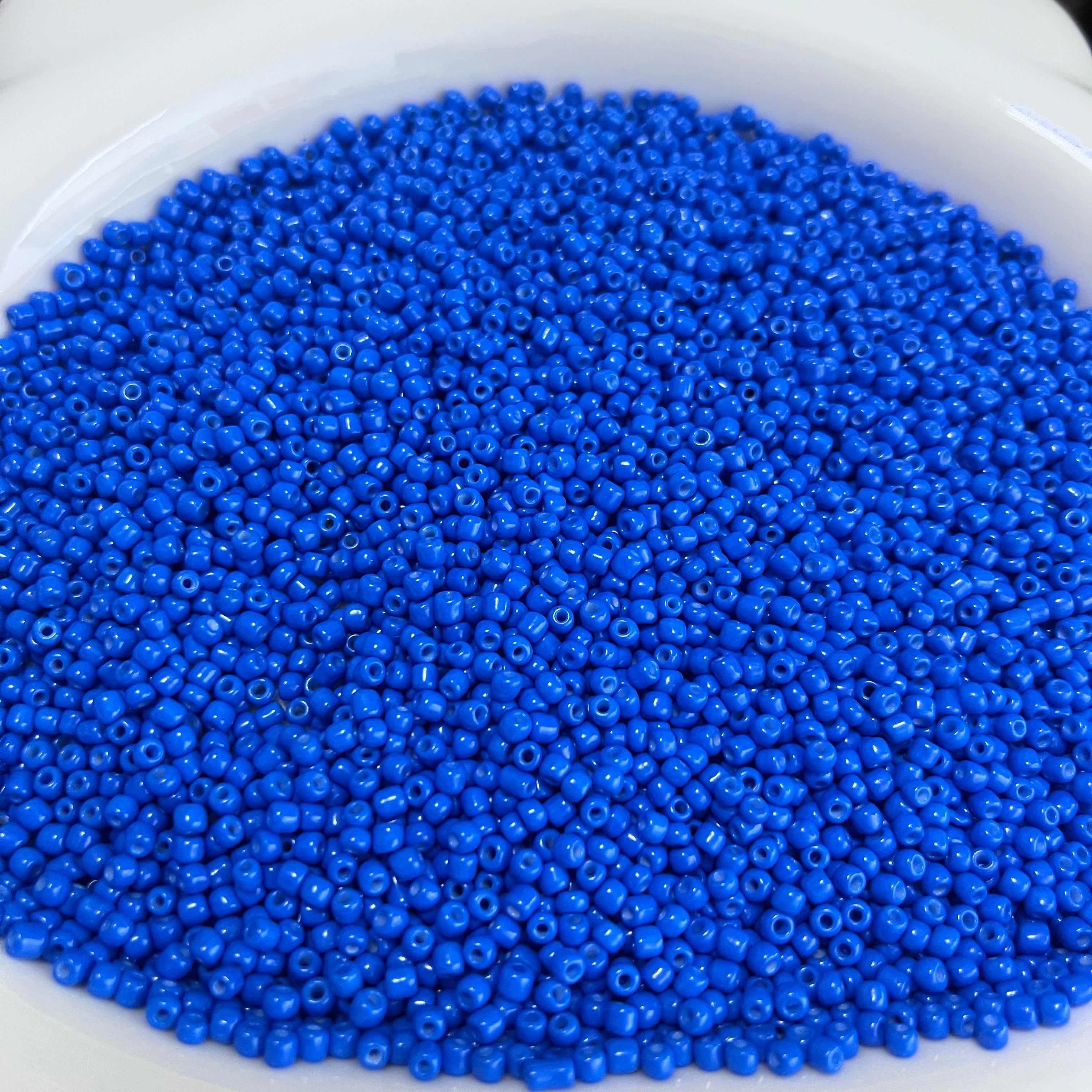 Seed beads (3mm)