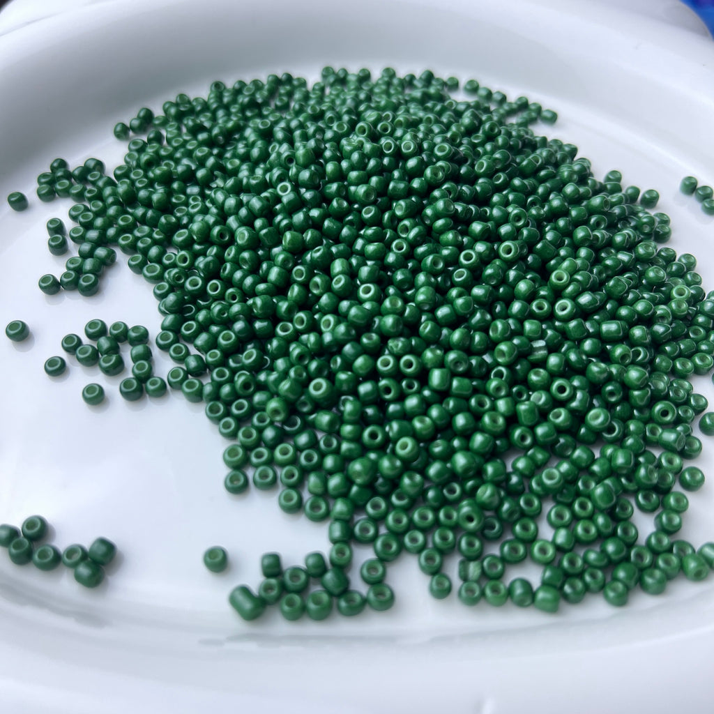 Seed beads (3mm)
