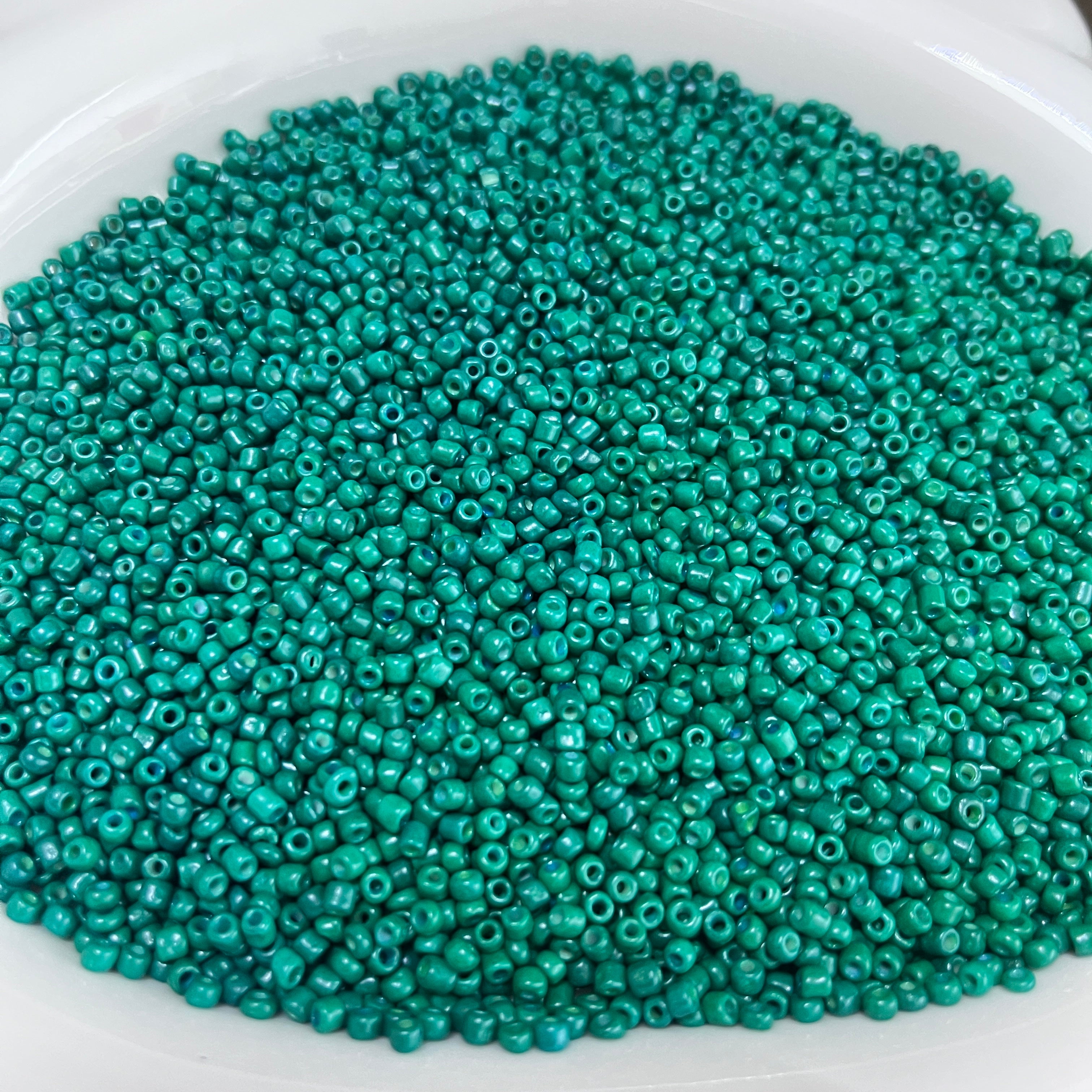 Seed beads (3mm)