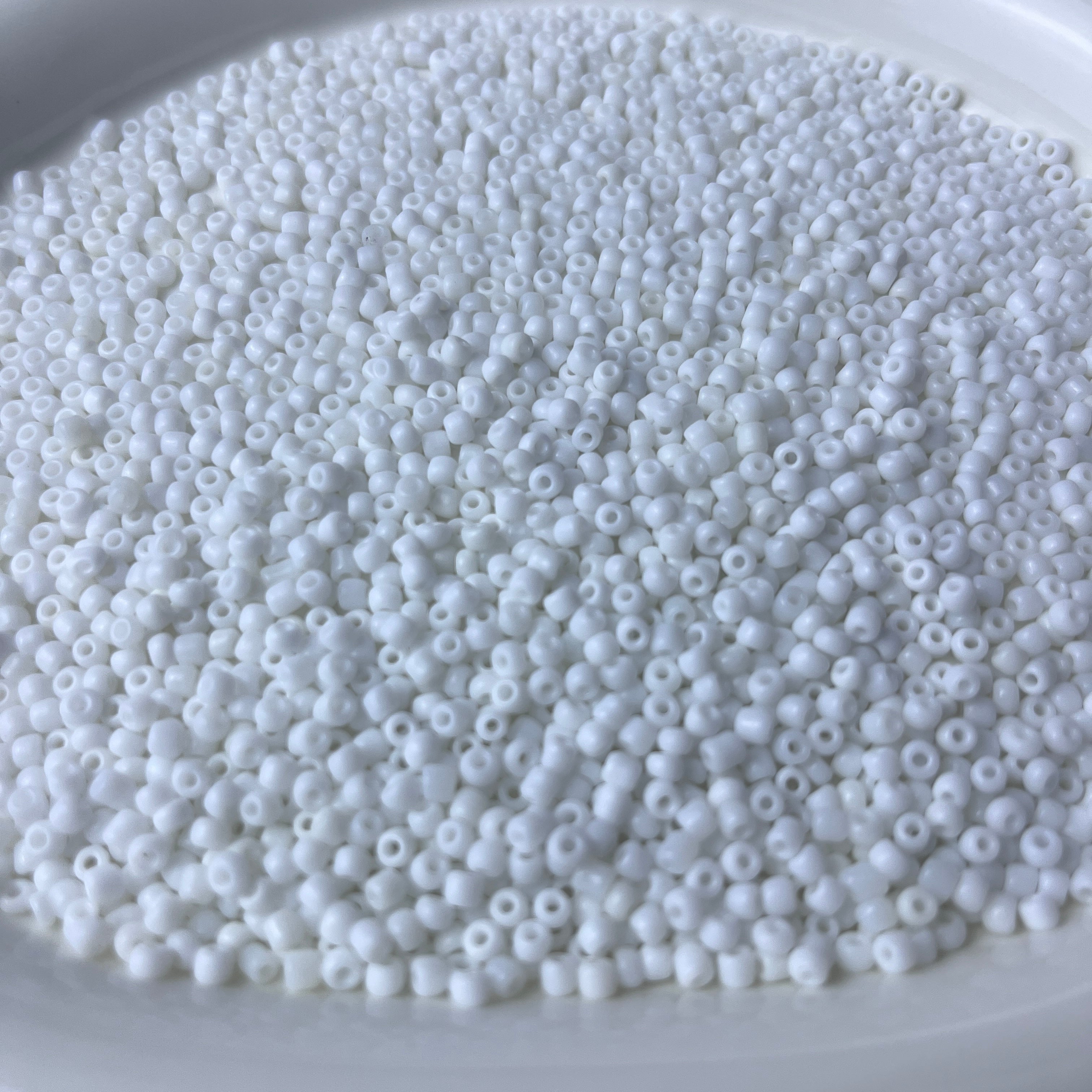 Seed beads (3mm)