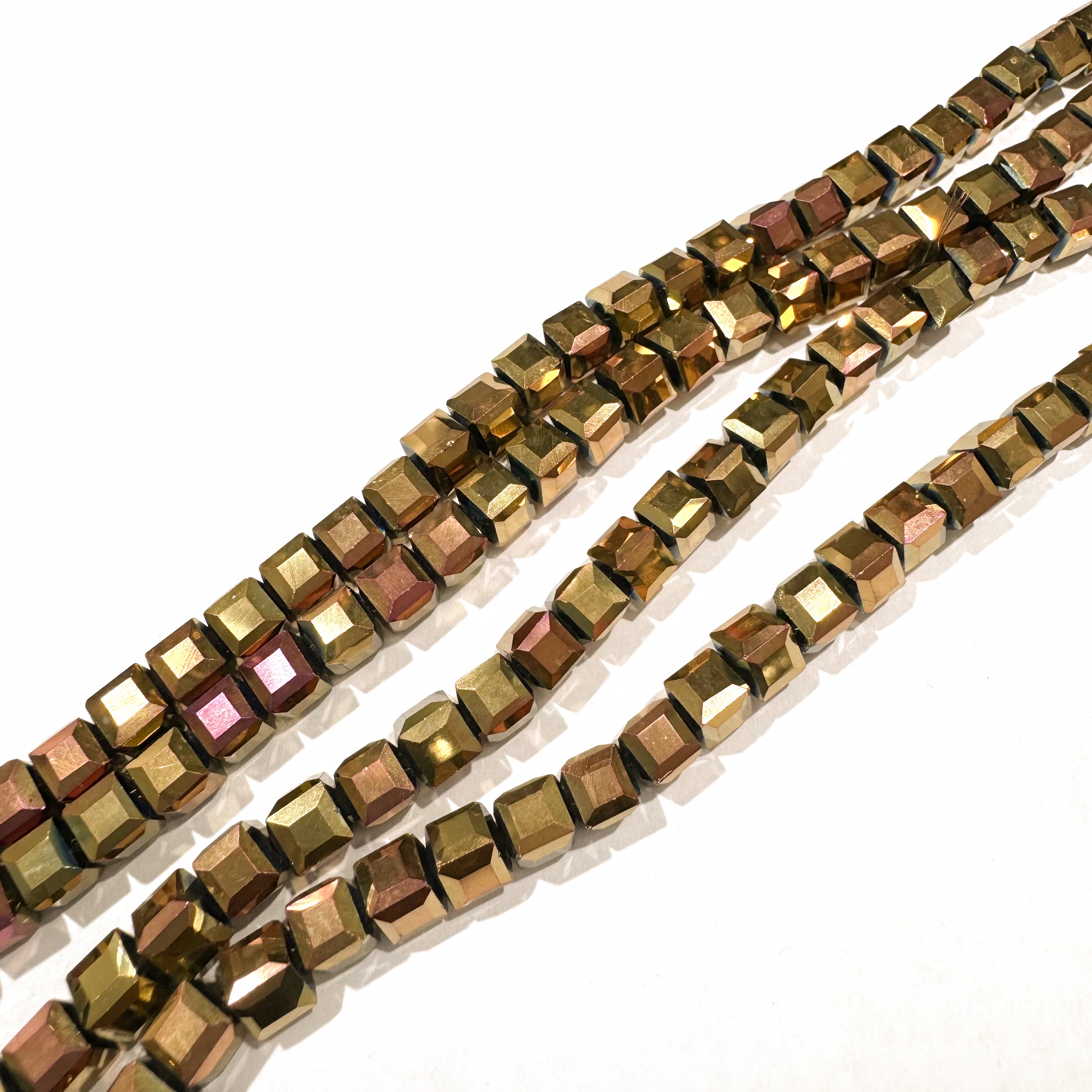 Square bead (6mm)