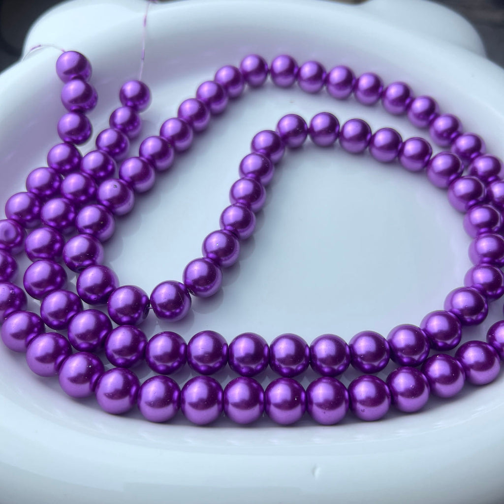 Glass pearl beads