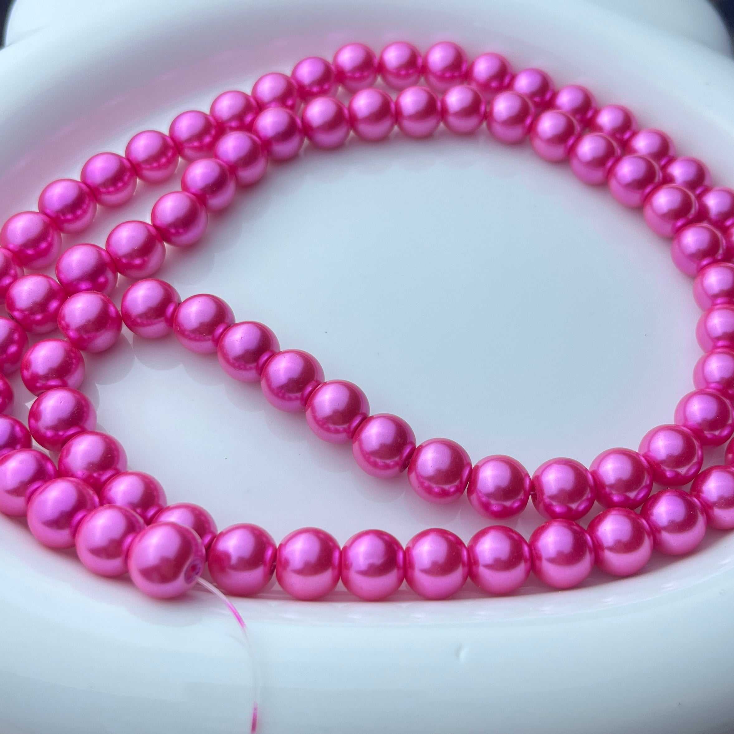 Glass pearl beads