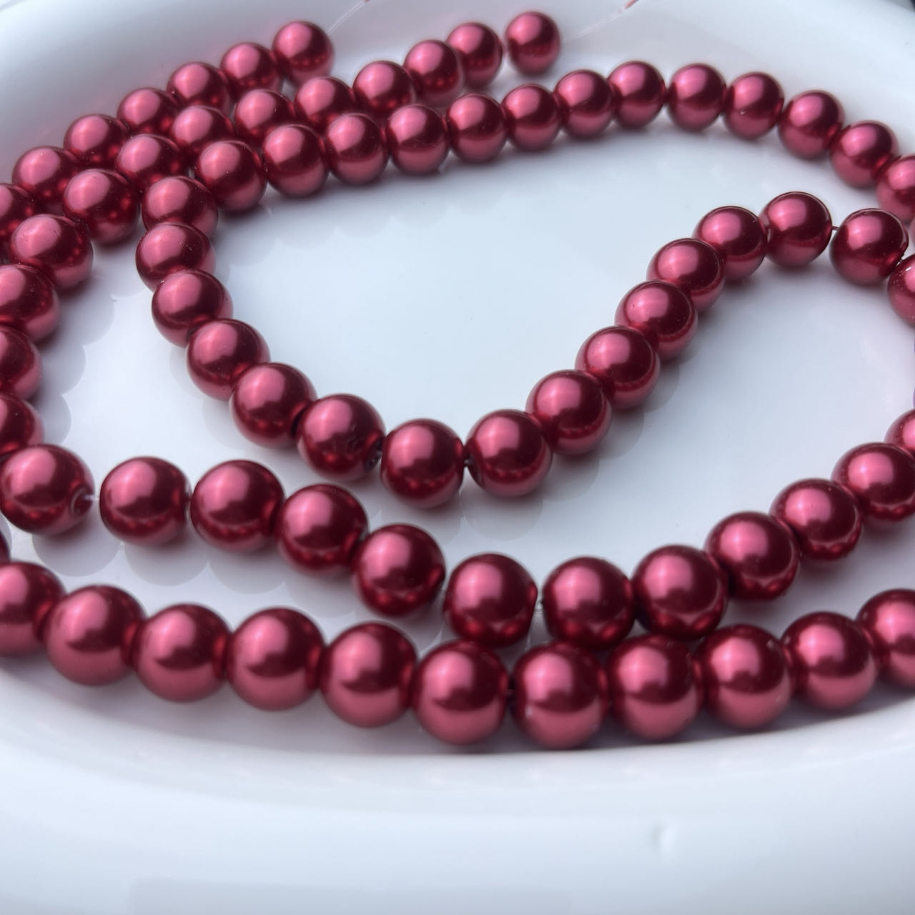 Glass pearl beads