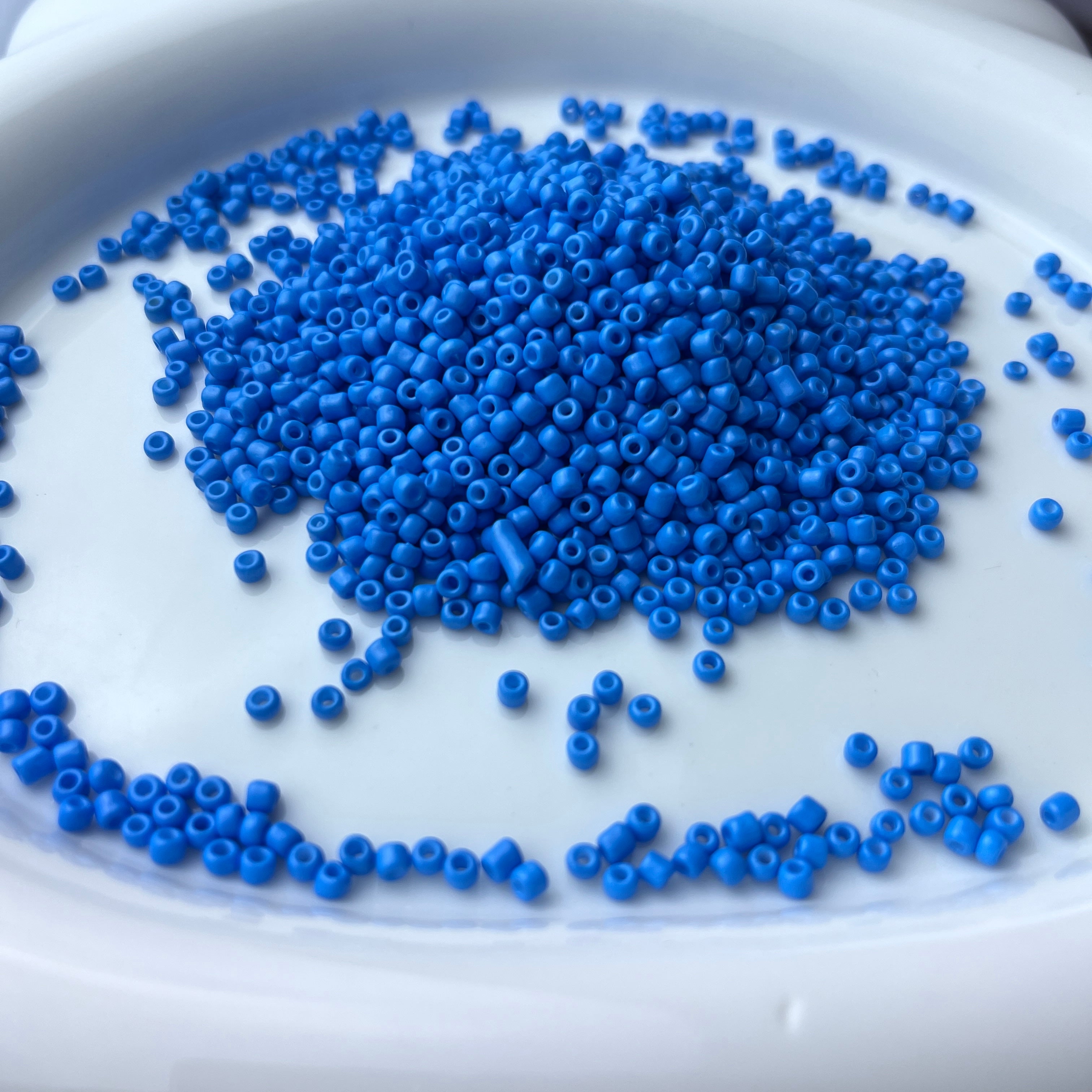 Seed beads (3mm)