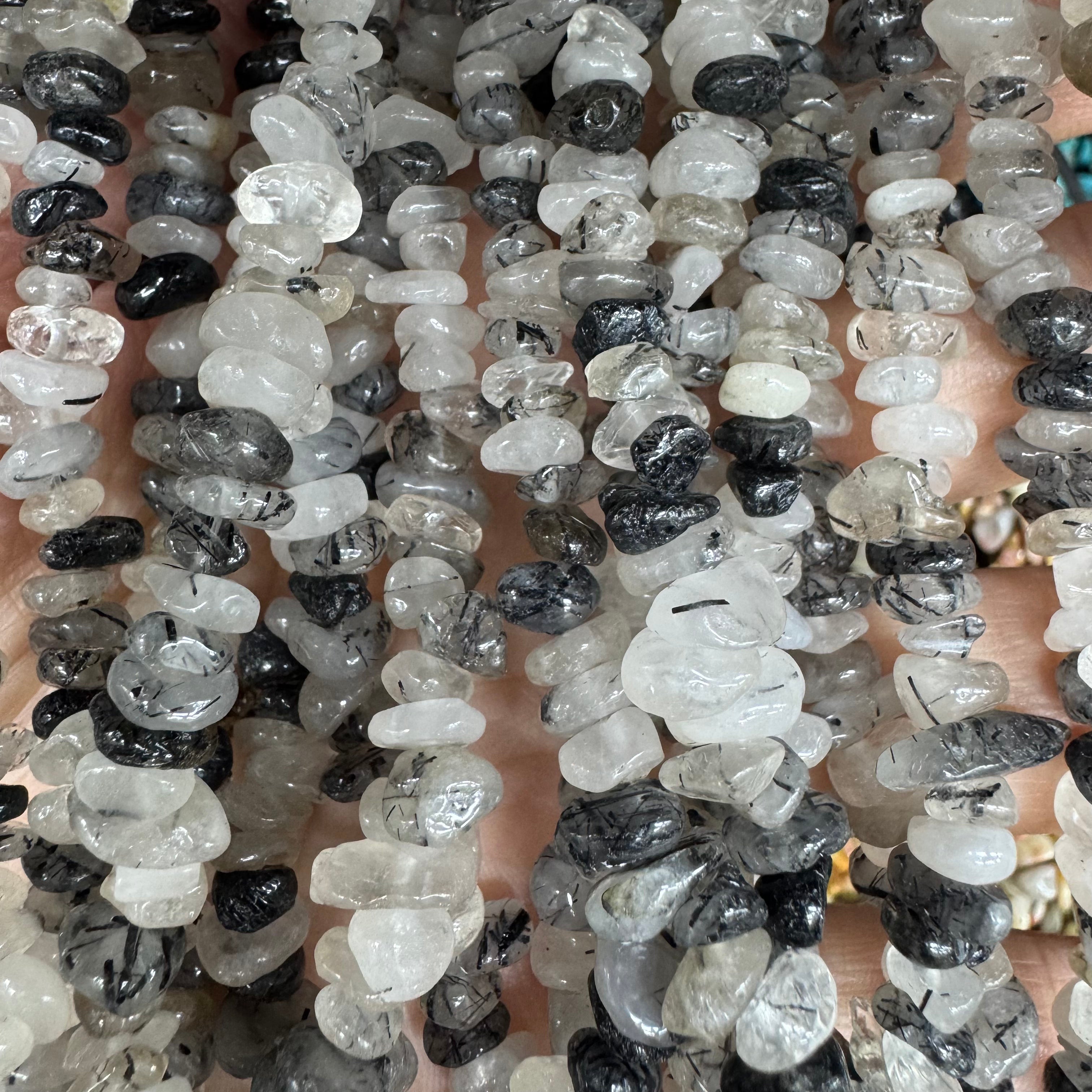 Natural crystal chip beads (irregular shape)