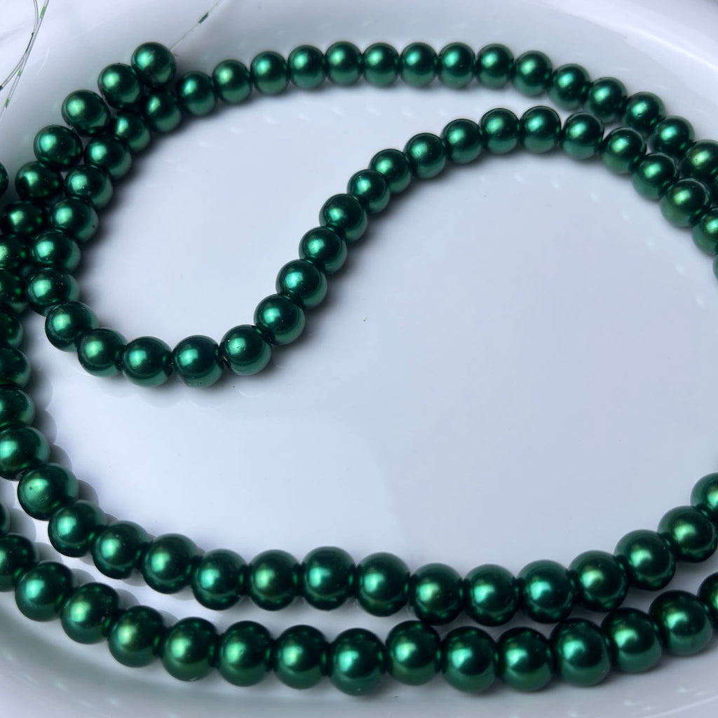 Glass pearl beads