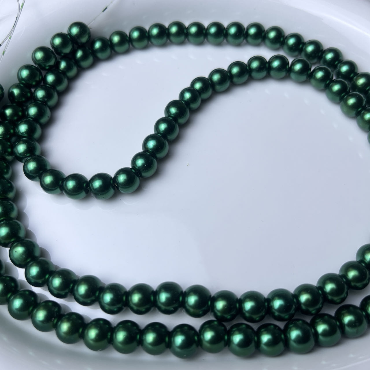 Glass pearl beads
